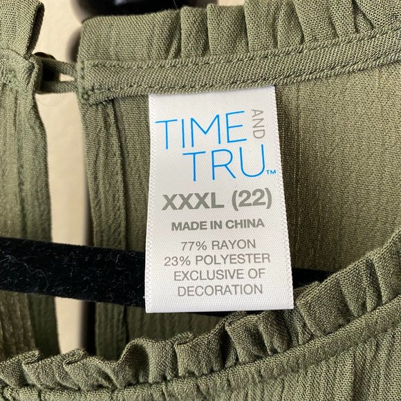 Forest Green, Size XXXL (22), Floral Accent on Bell Long Sleeve - Picture 5 of 6